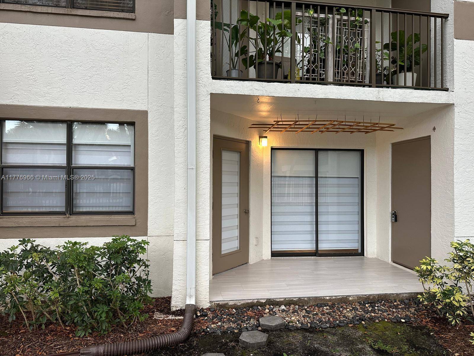 Hollywood, FL 33021,630 S Park Rd #110-3
