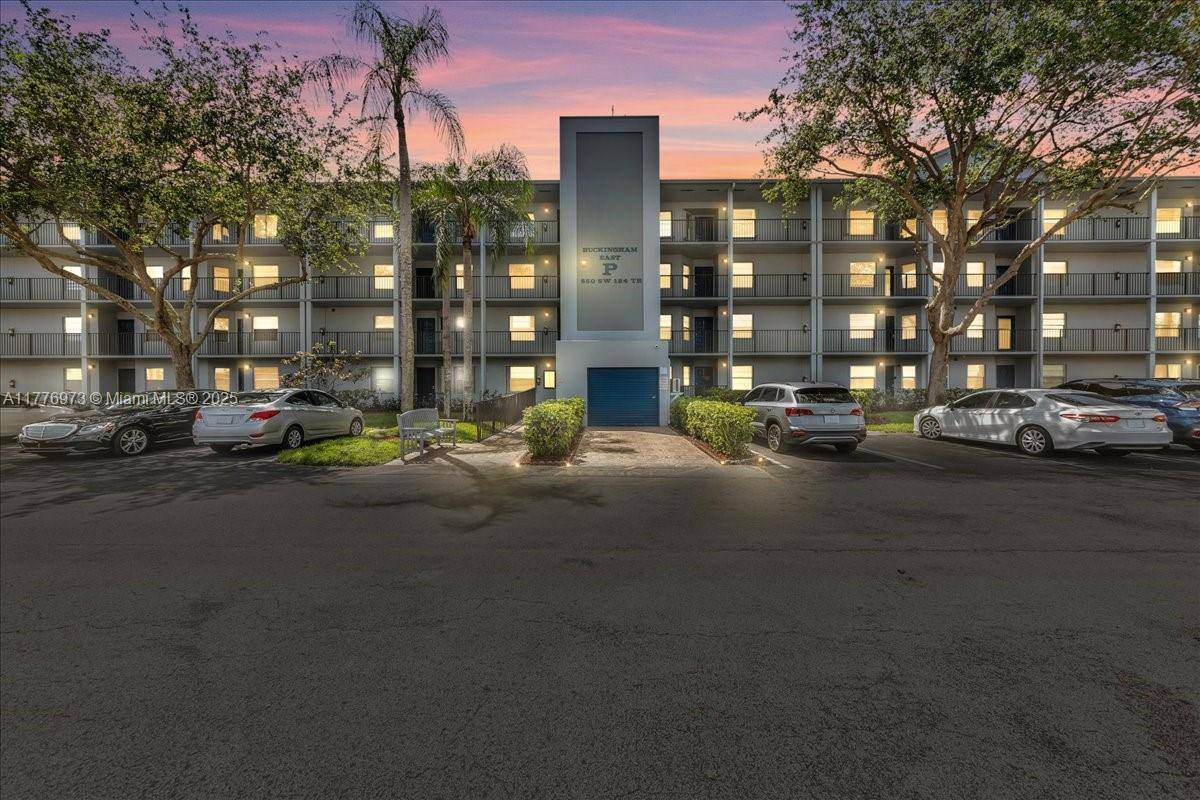 Pembroke Pines, FL 33027,650 SW 124th Ter #105P