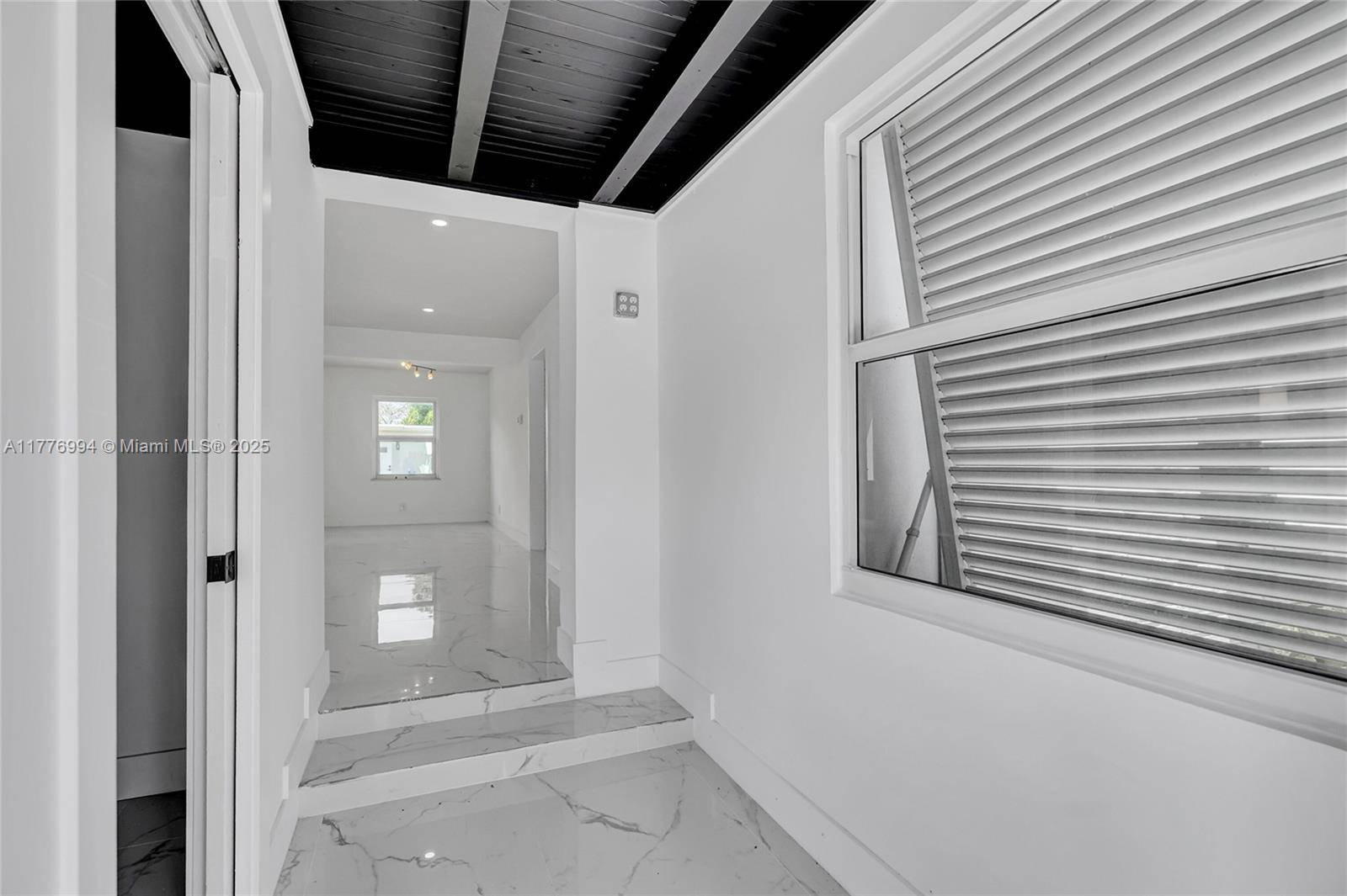 Hollywood, FL 33020,Address not disclosed