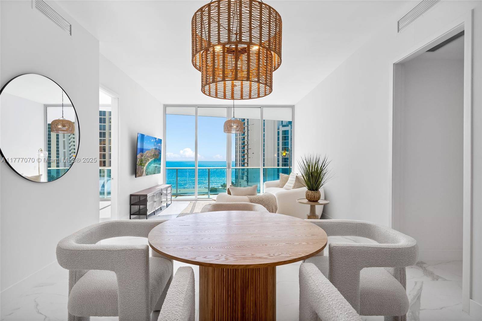 Sunny Isles Beach, FL 33160,17550 Collins Ave #903
