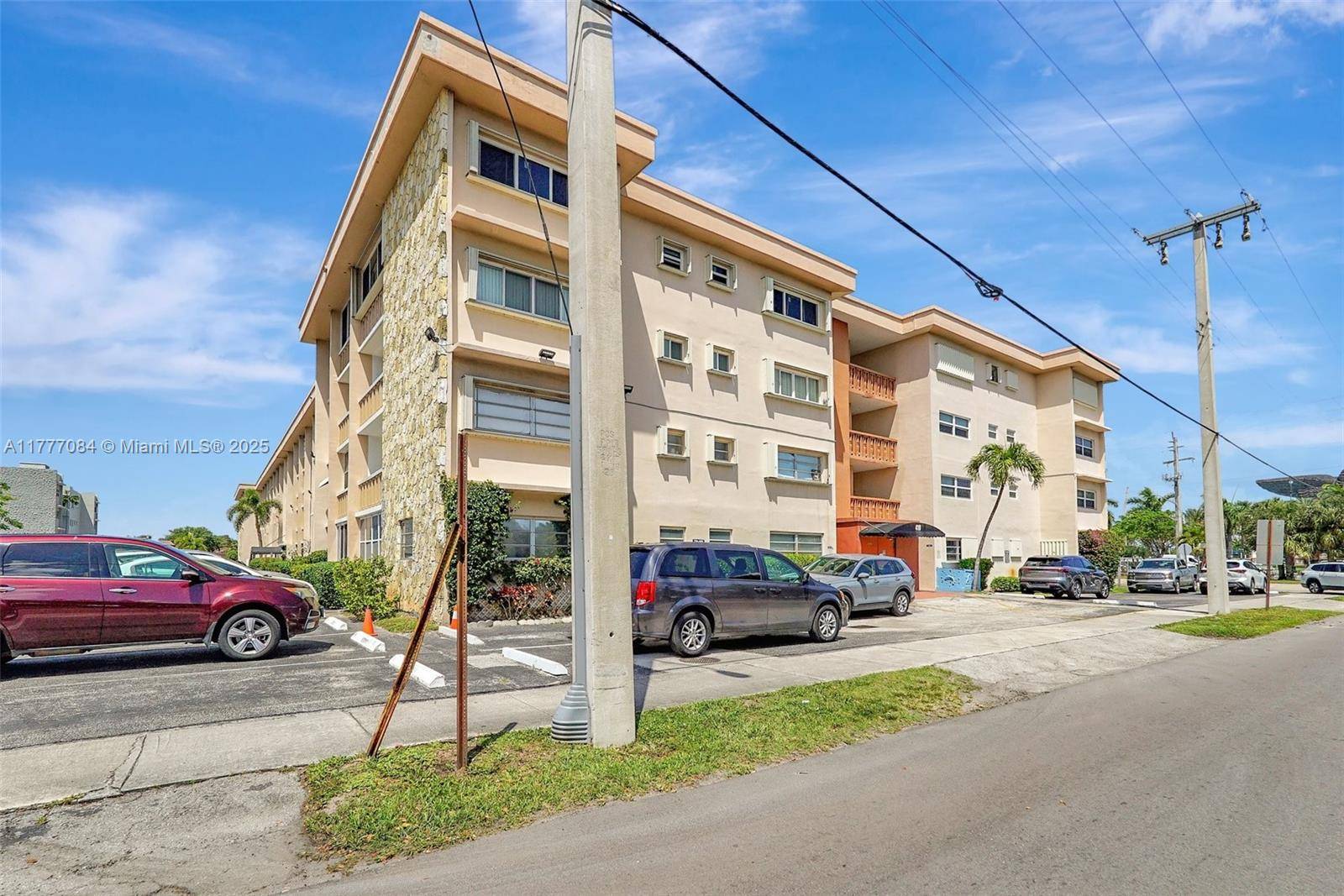 Hallandale Beach, FL 33009,410 SE 2nd St #118