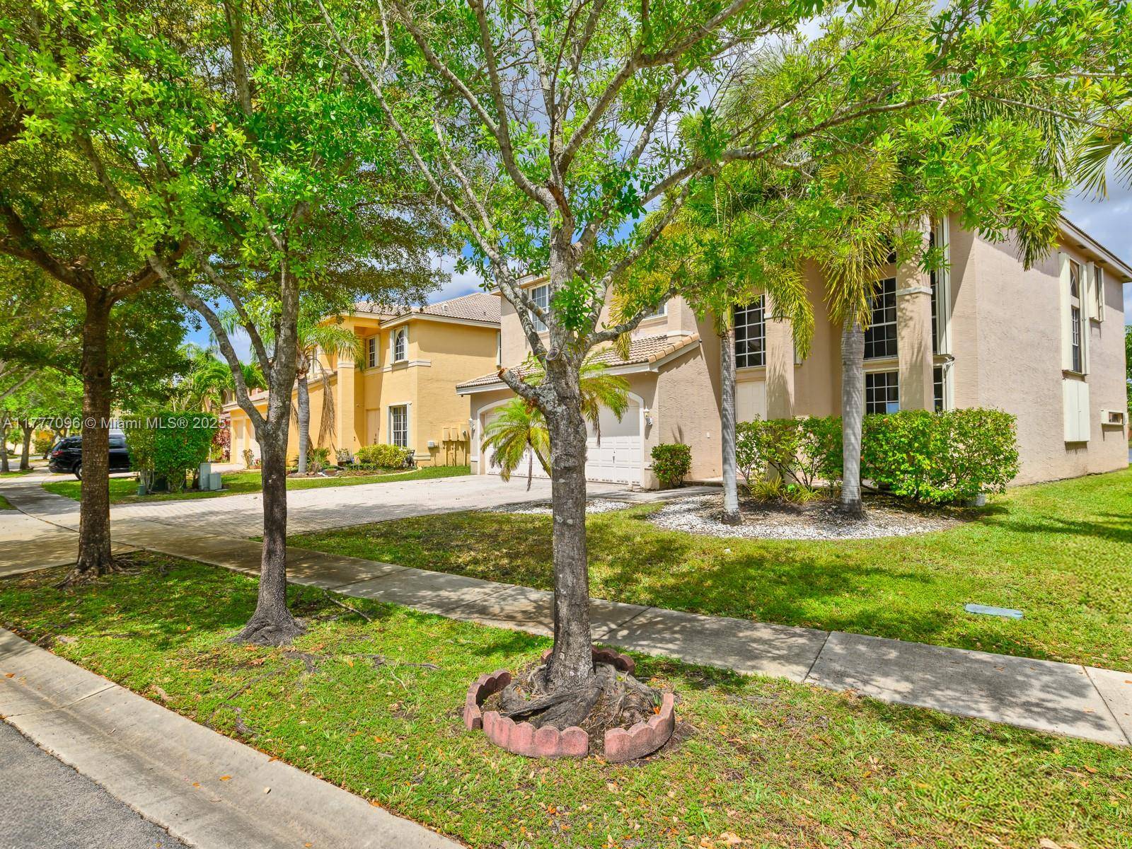 Miramar, FL 33027,15261 SW 20th St