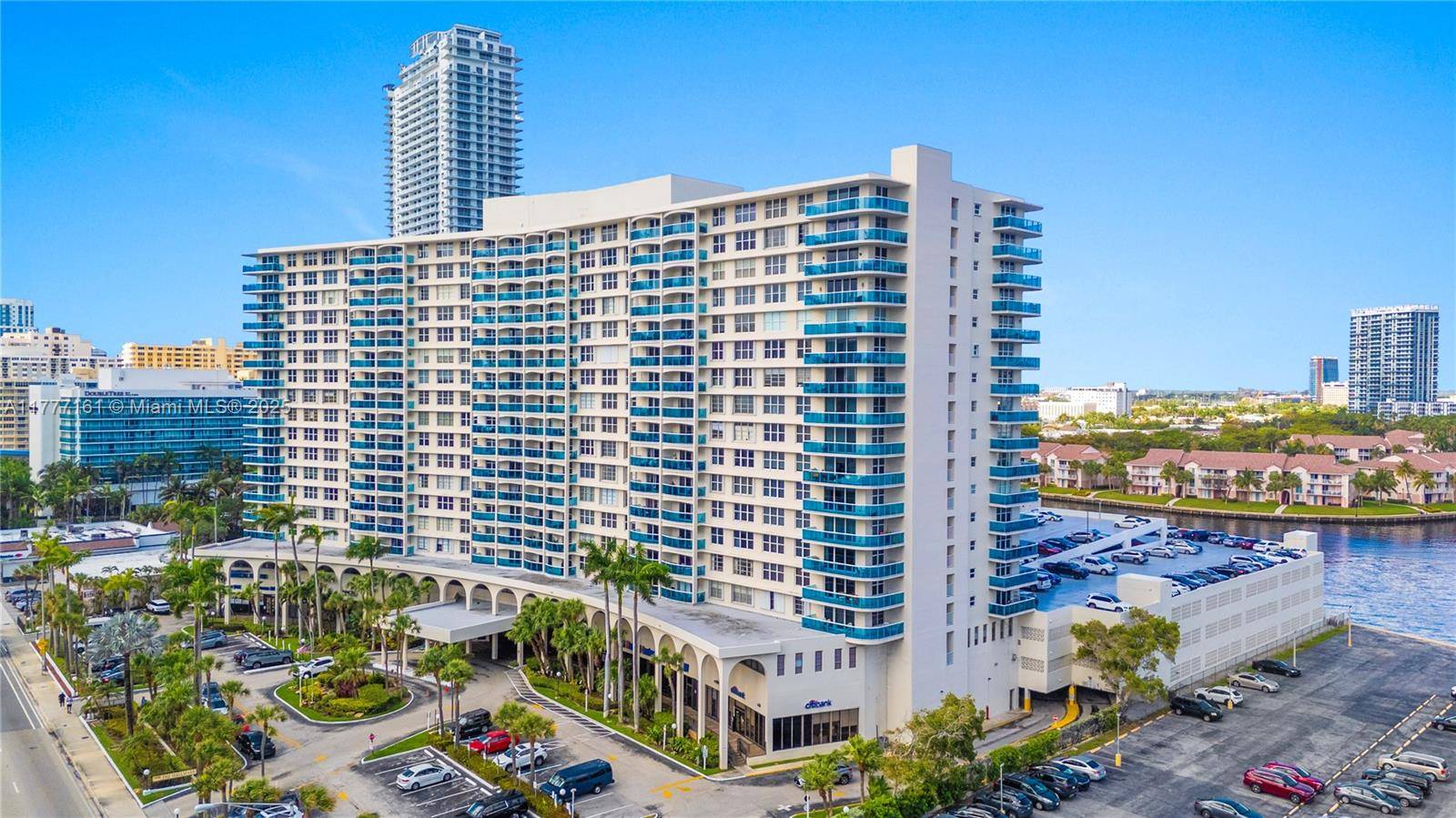 Hollywood, FL 33019,3800 S Ocean Dr #1114