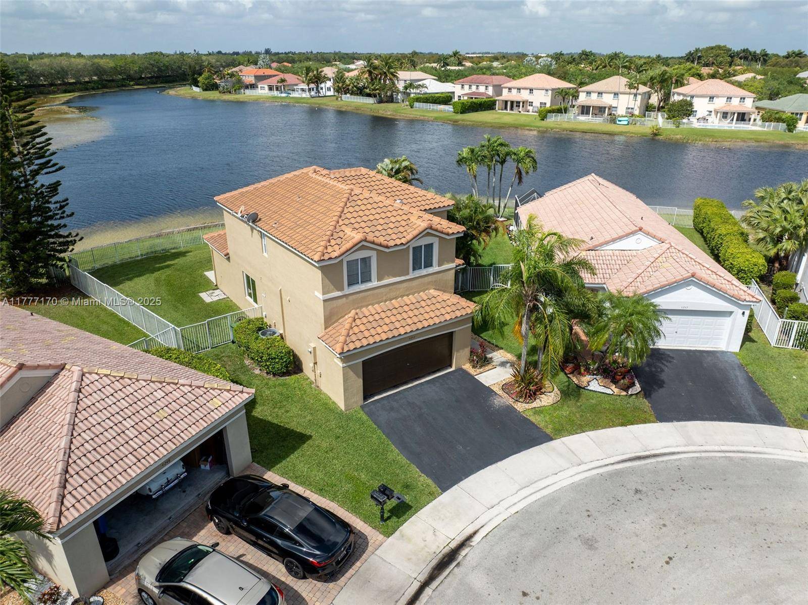 Weston, FL 33331,4242 Magnolia Ridge Dr