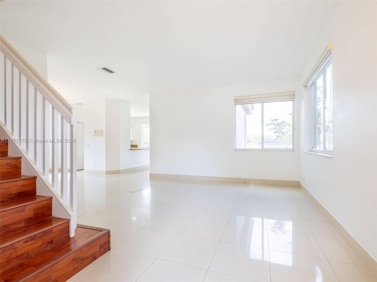 Weston, FL 33331,4242 Magnolia Ridge Dr
