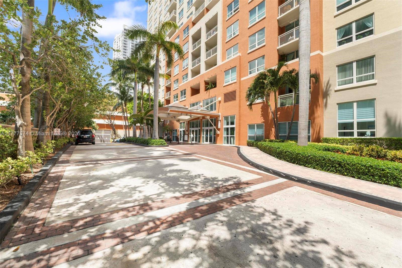 Miami, FL 33137,2000 N Bayshore Dr #1207
