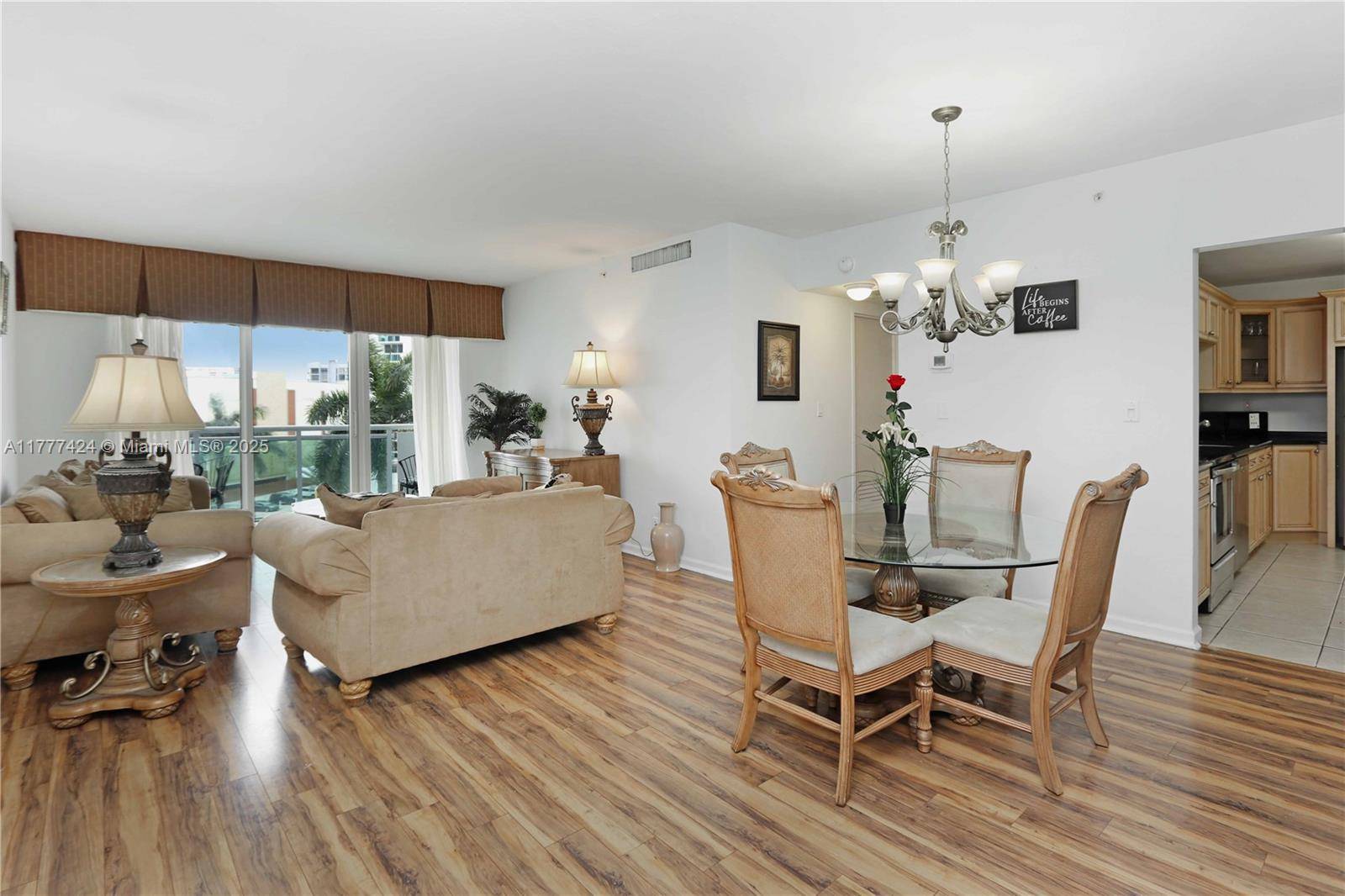 Hollywood, FL 33019,3001 S Ocean Dr #539