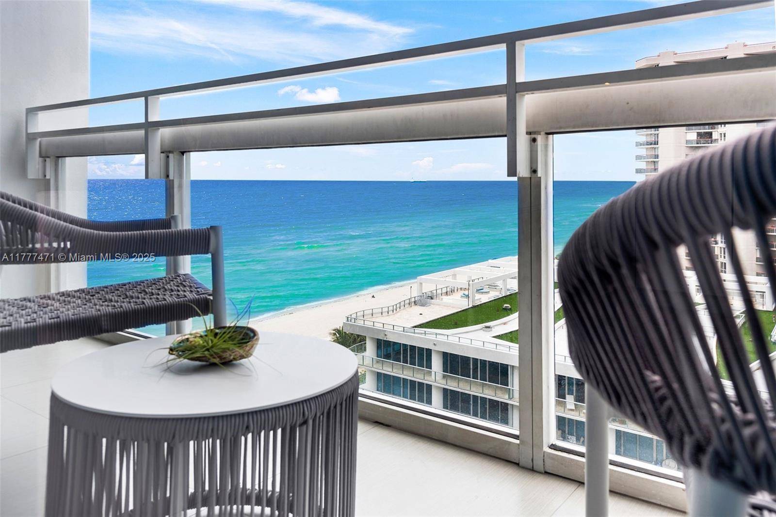 Miami Beach, FL 33141,6801 Collins Ave #1206