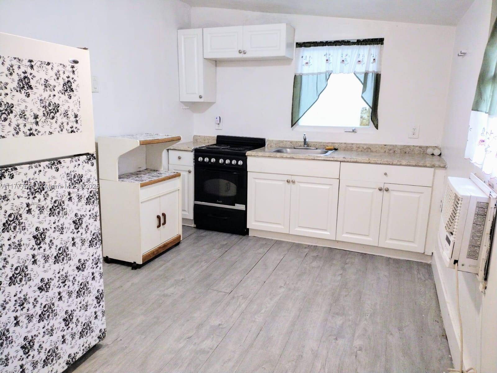Miami, FL 33127,5647 NW 5th Ct #B