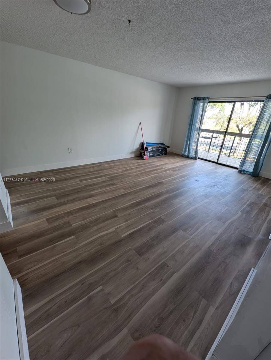 Miami, FL 33184,1300 SW 122nd Ave #204B-2