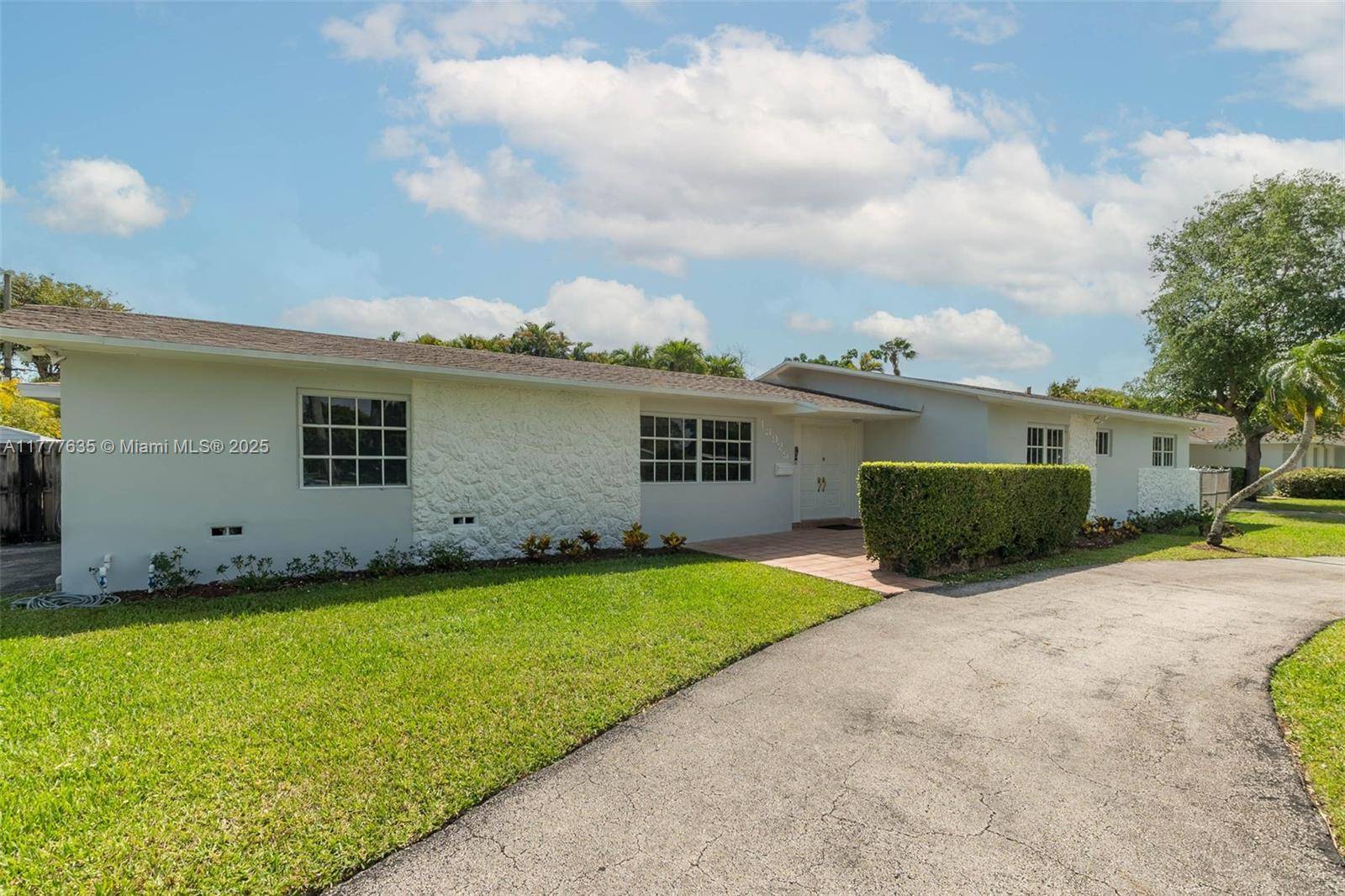 Palmetto Bay, FL 33158,13925 SW 74th Ave