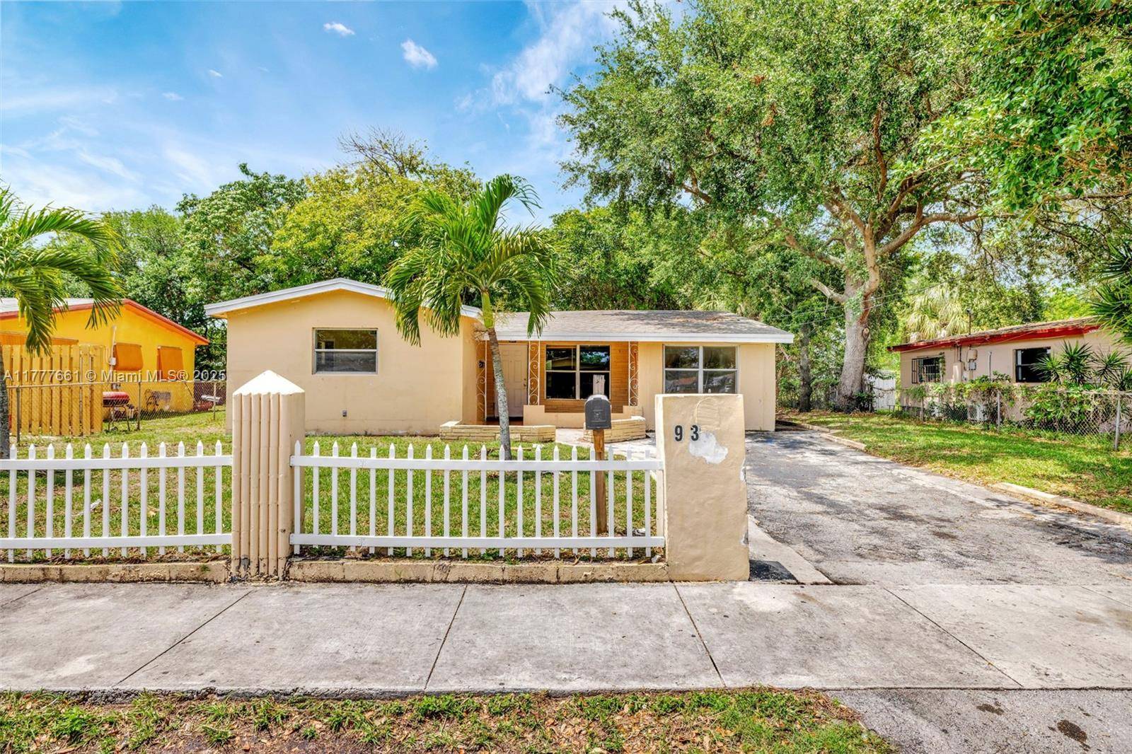 Lauderhill, FL 33311,931 NW 38th Ave