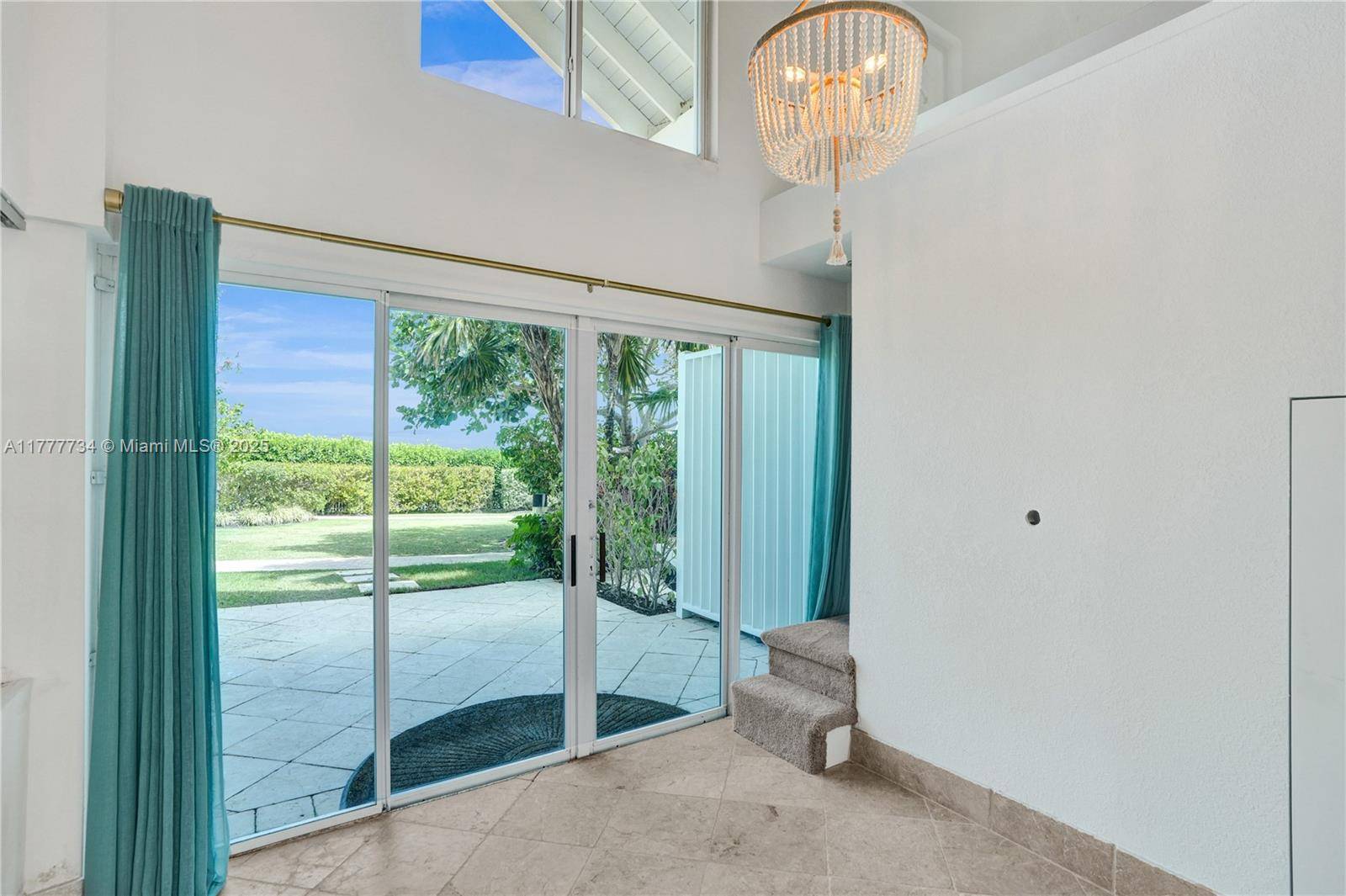 Miami Beach, FL 33139,100 S Pointe Dr #Cabana 5