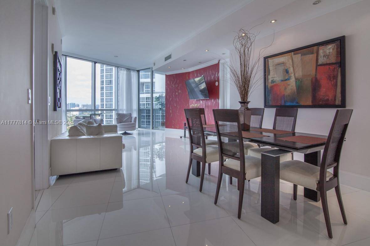 Sunny Isles Beach, FL 33160,18101 Collins Ave #1803