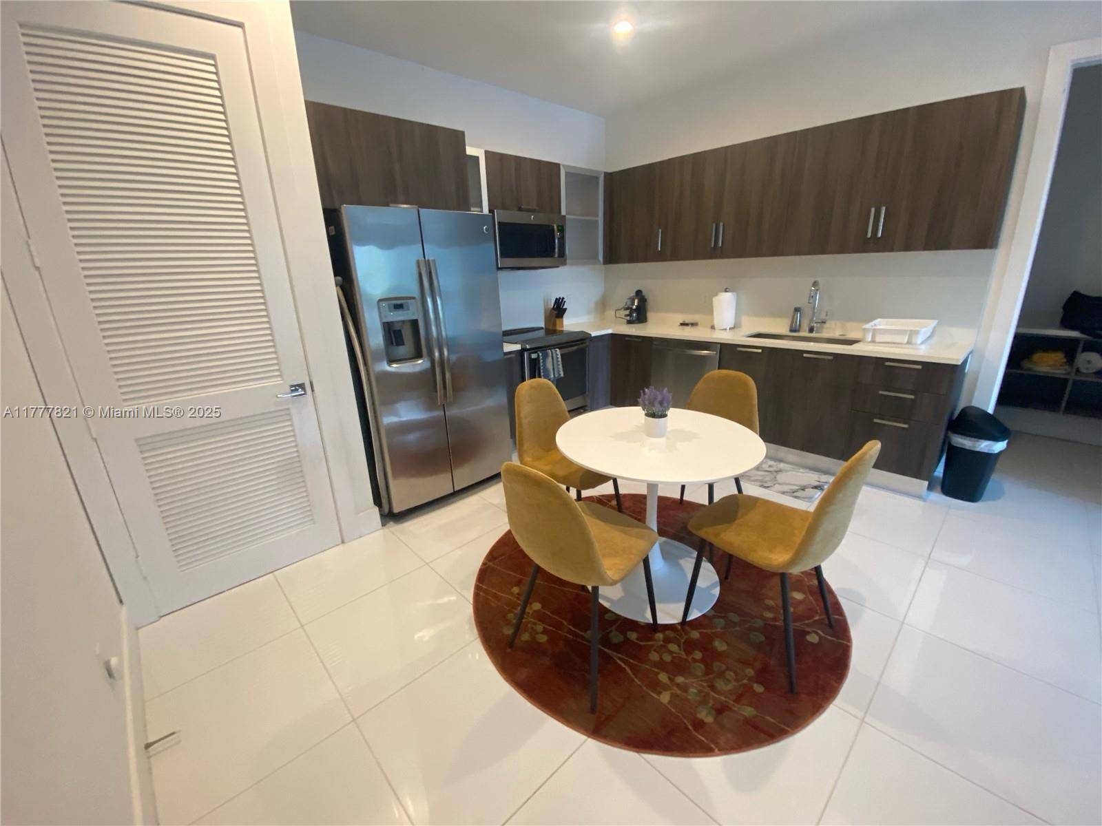 Fort Lauderdale, FL 33304,1025 NE 18th Ave #304