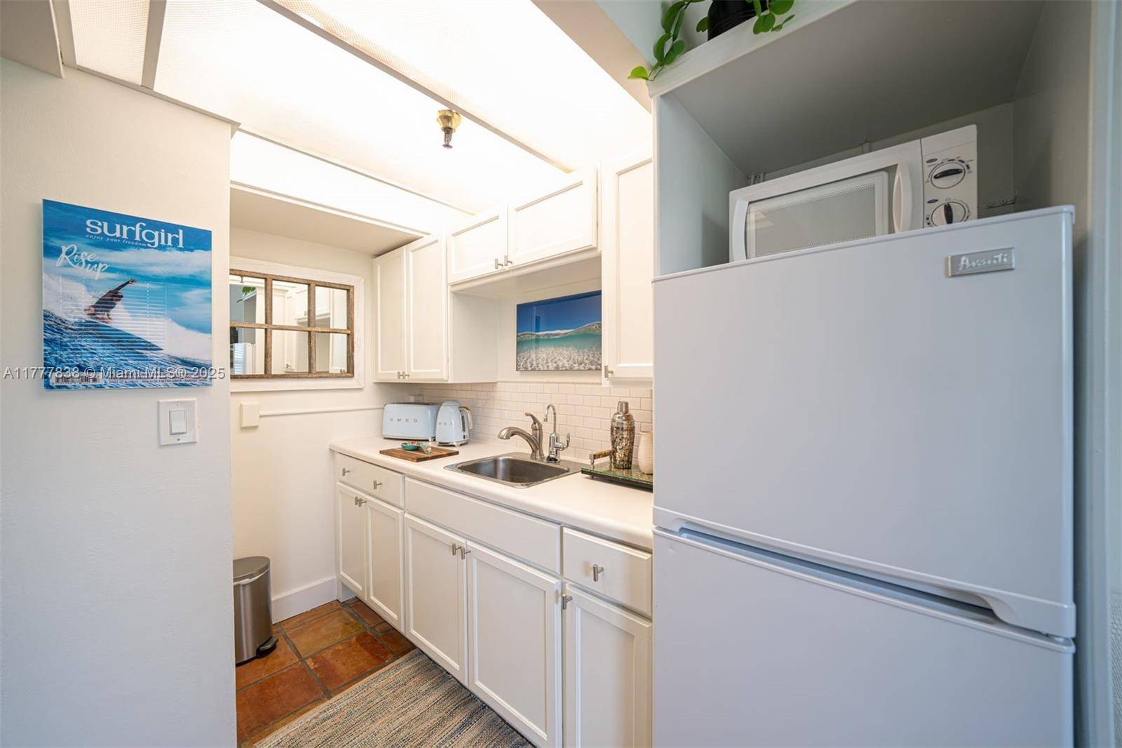 Palm Beach, FL 33480,235 Sunrise Ave #3052