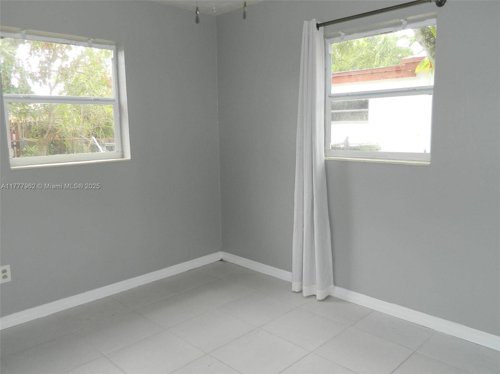 Fort Lauderdale, FL 33312,930 SW 29th Way