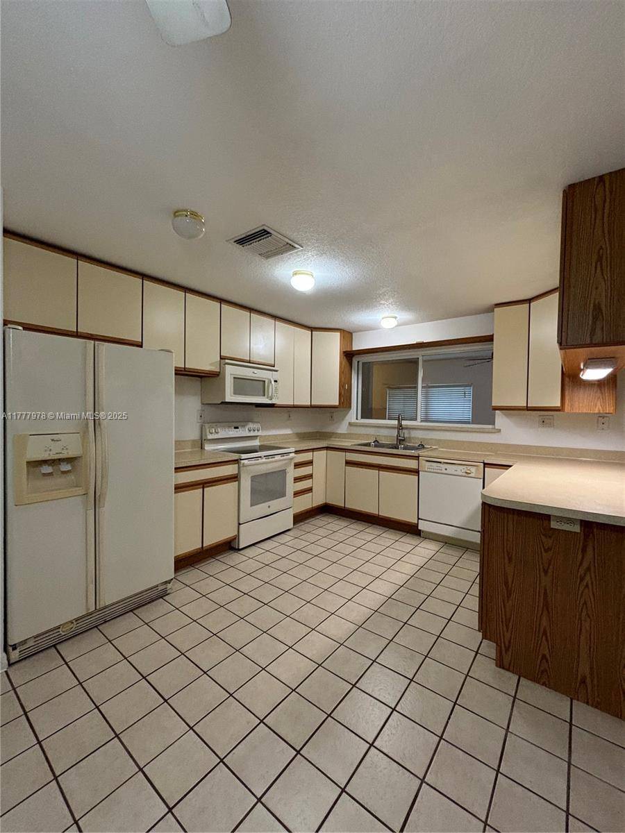 Okeechobee, FL 34974,3611 SE 19TH TERR