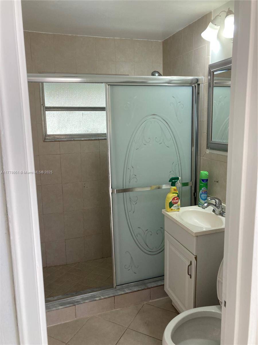 Hollywood, FL 33021,922 N 31st Ct #0