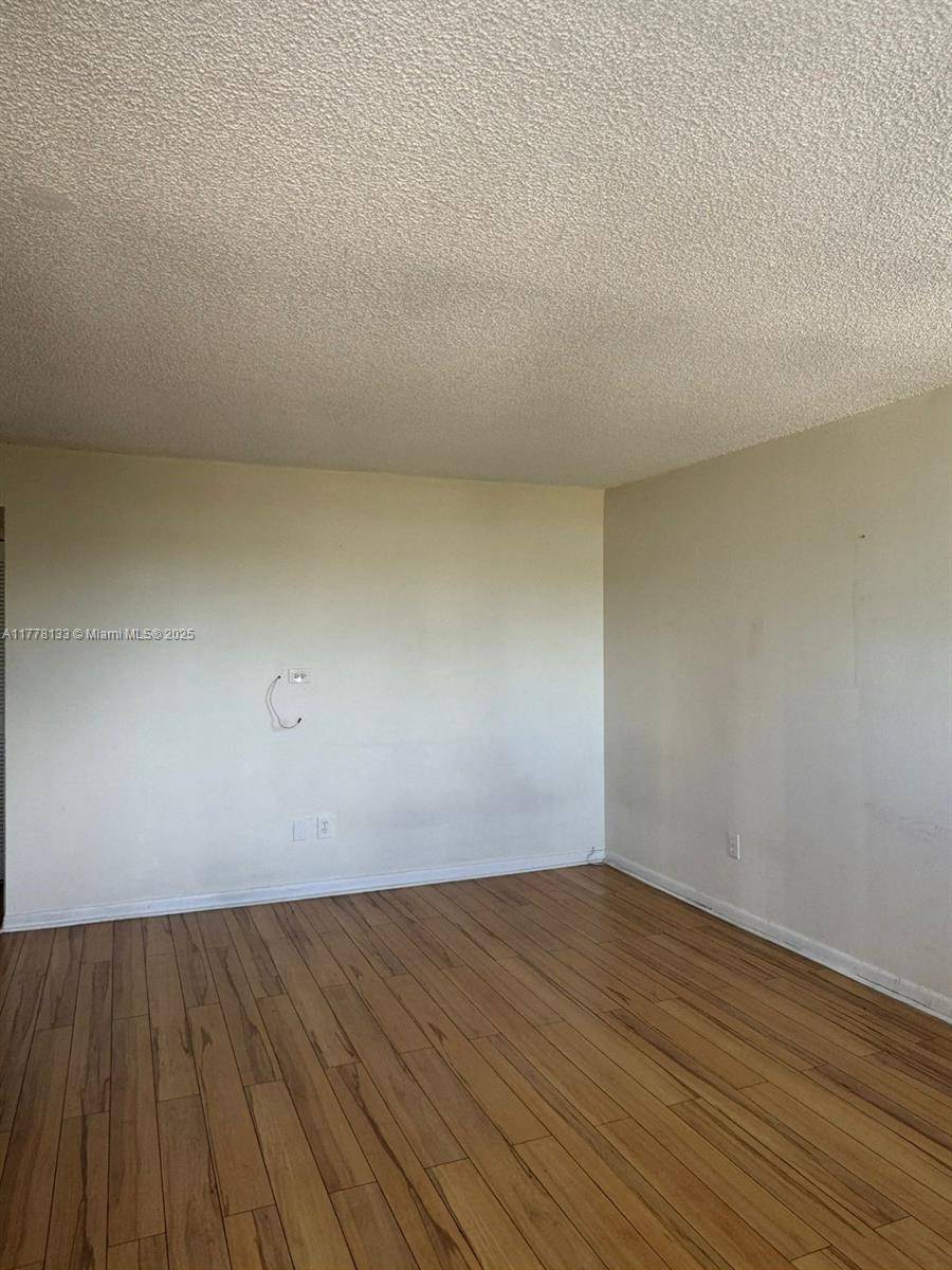 North Bay Village, FL 33141,1801 S Treasure Dr #405