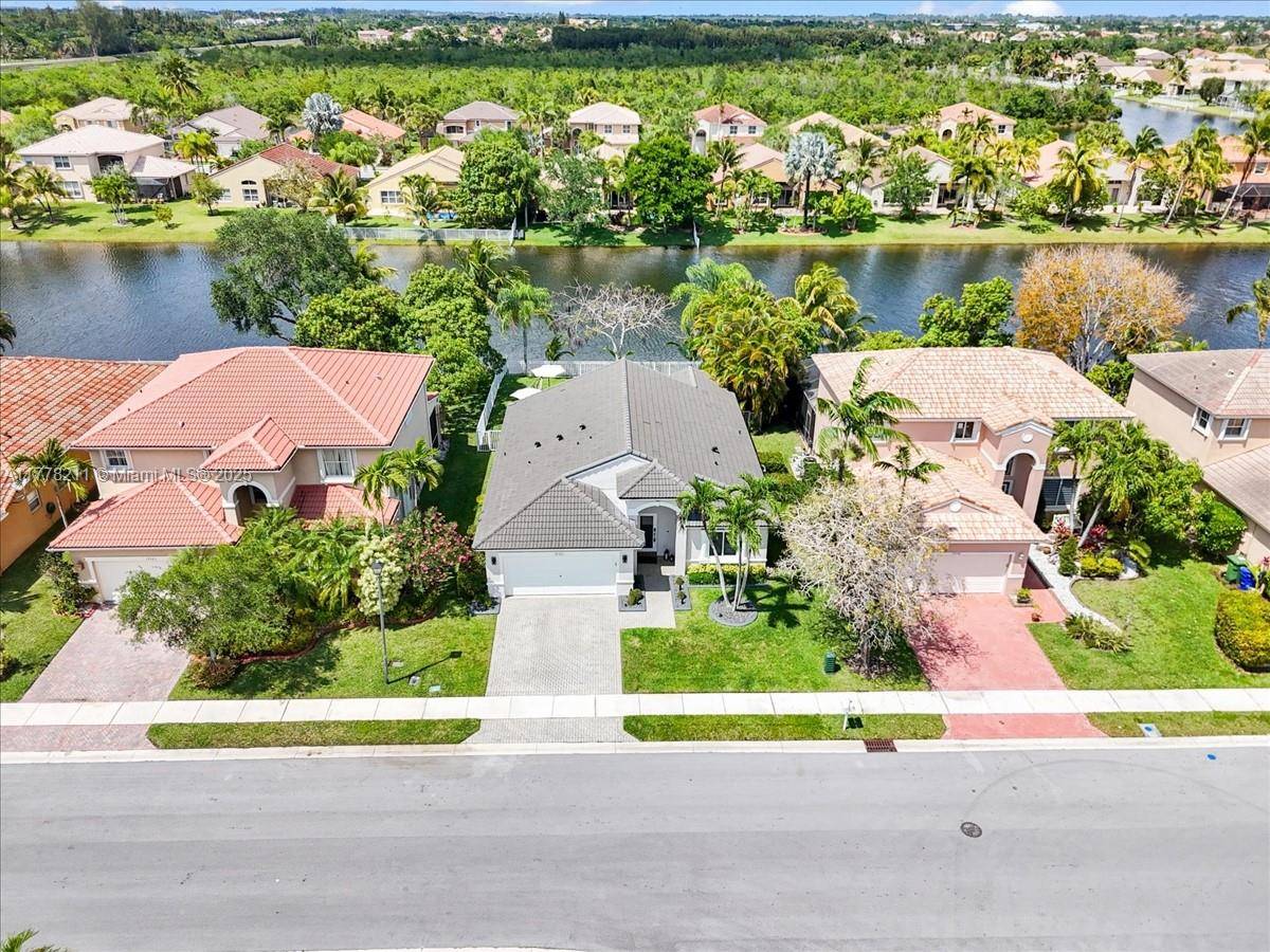 Pembroke Pines, FL 33029,19351 SW 15th St