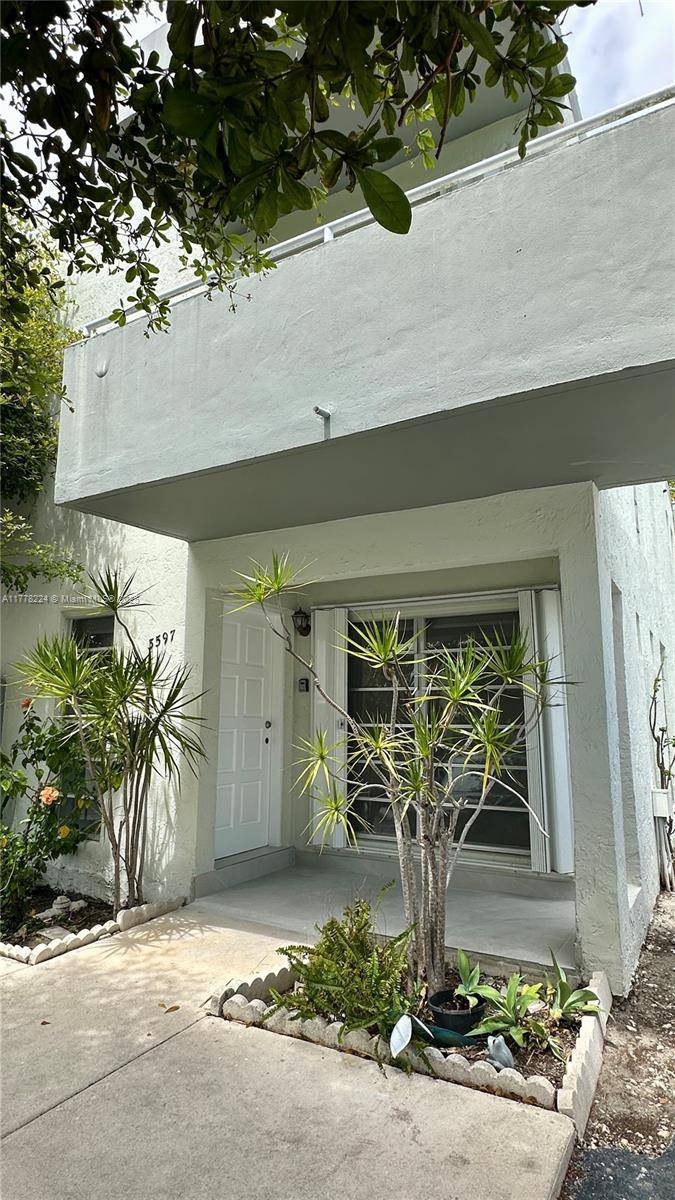 Miami, FL 33145,3597 SW 17th St #3597
