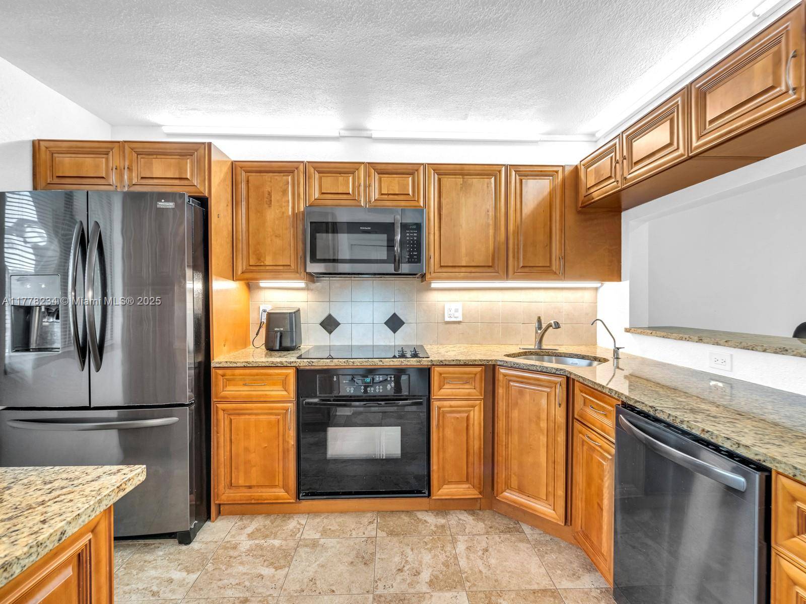 Weston, FL 33326,398 Lakeview Dr #205