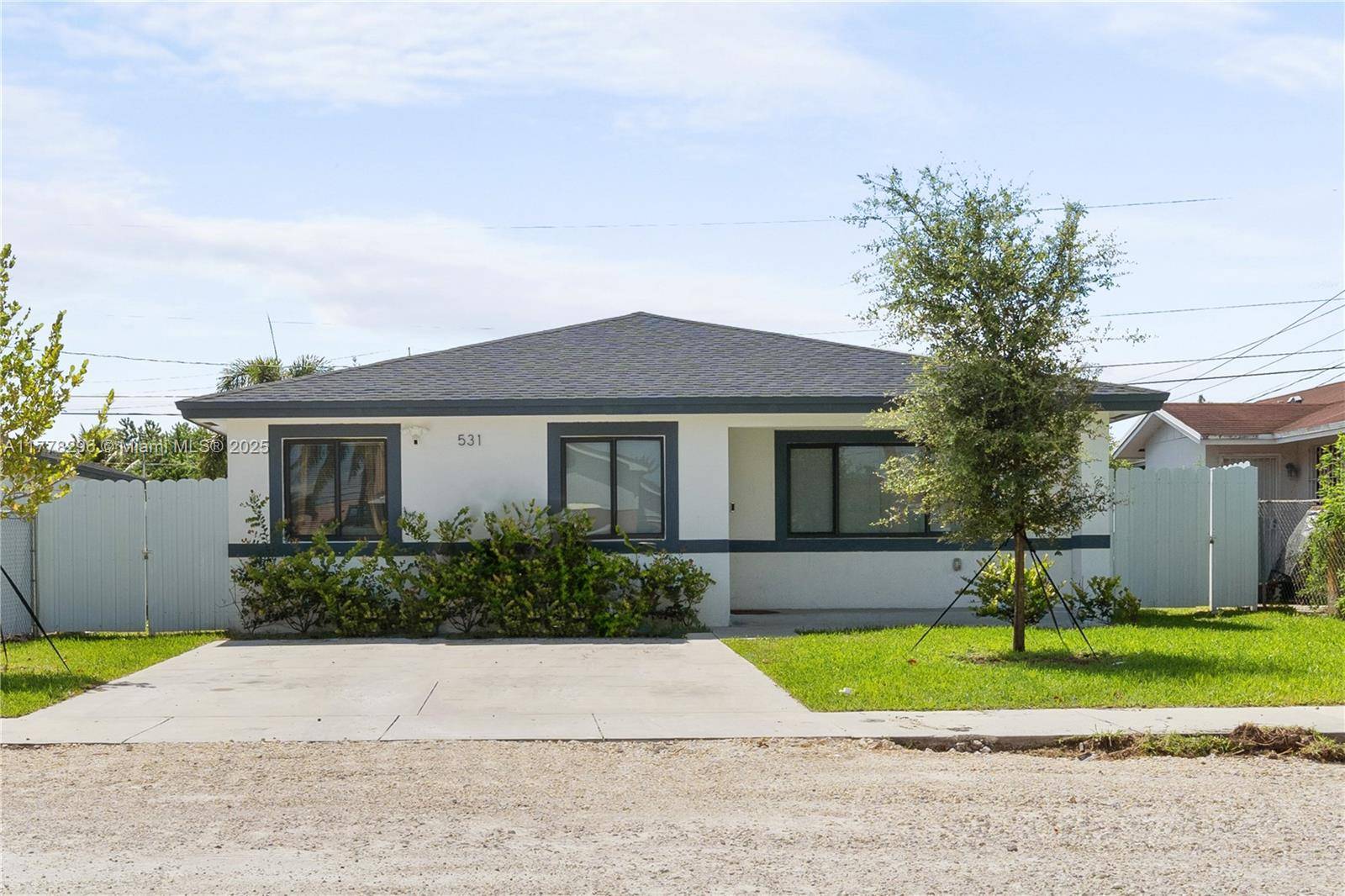 Florida City, FL 33034,531 NW 15 St
