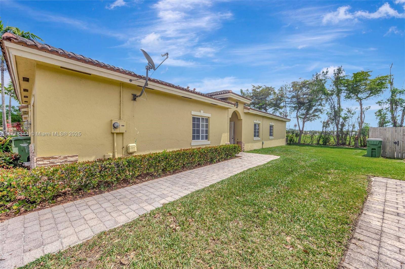 Homestead, FL 33033,3274 NE 11th Dr