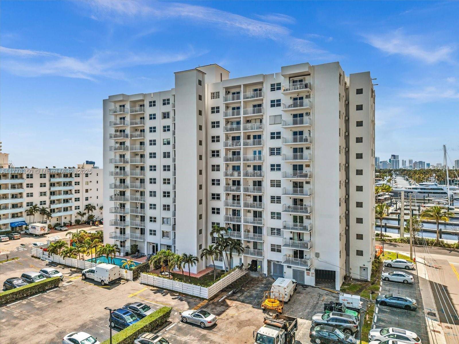 Fort Lauderdale, FL 33316,200 S Birch Rd #801
