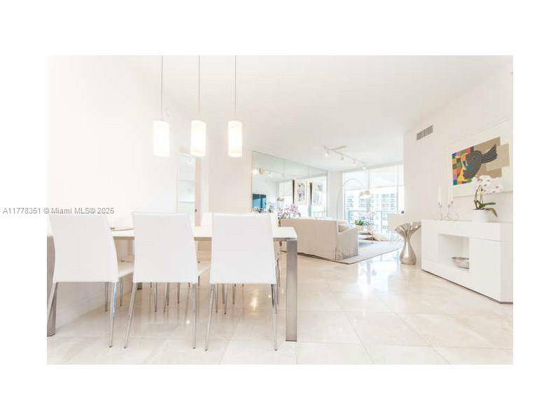 Sunny Isles Beach, FL 33160,16699 Collins Ave #2406