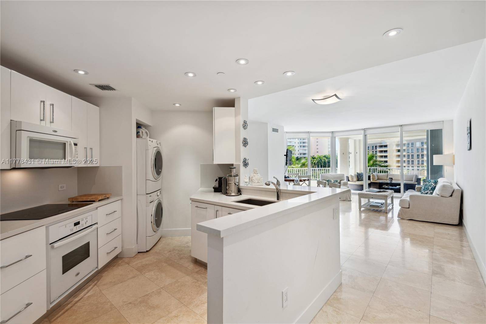 Key Biscayne, FL 33149,715 Crandon Blvd #506