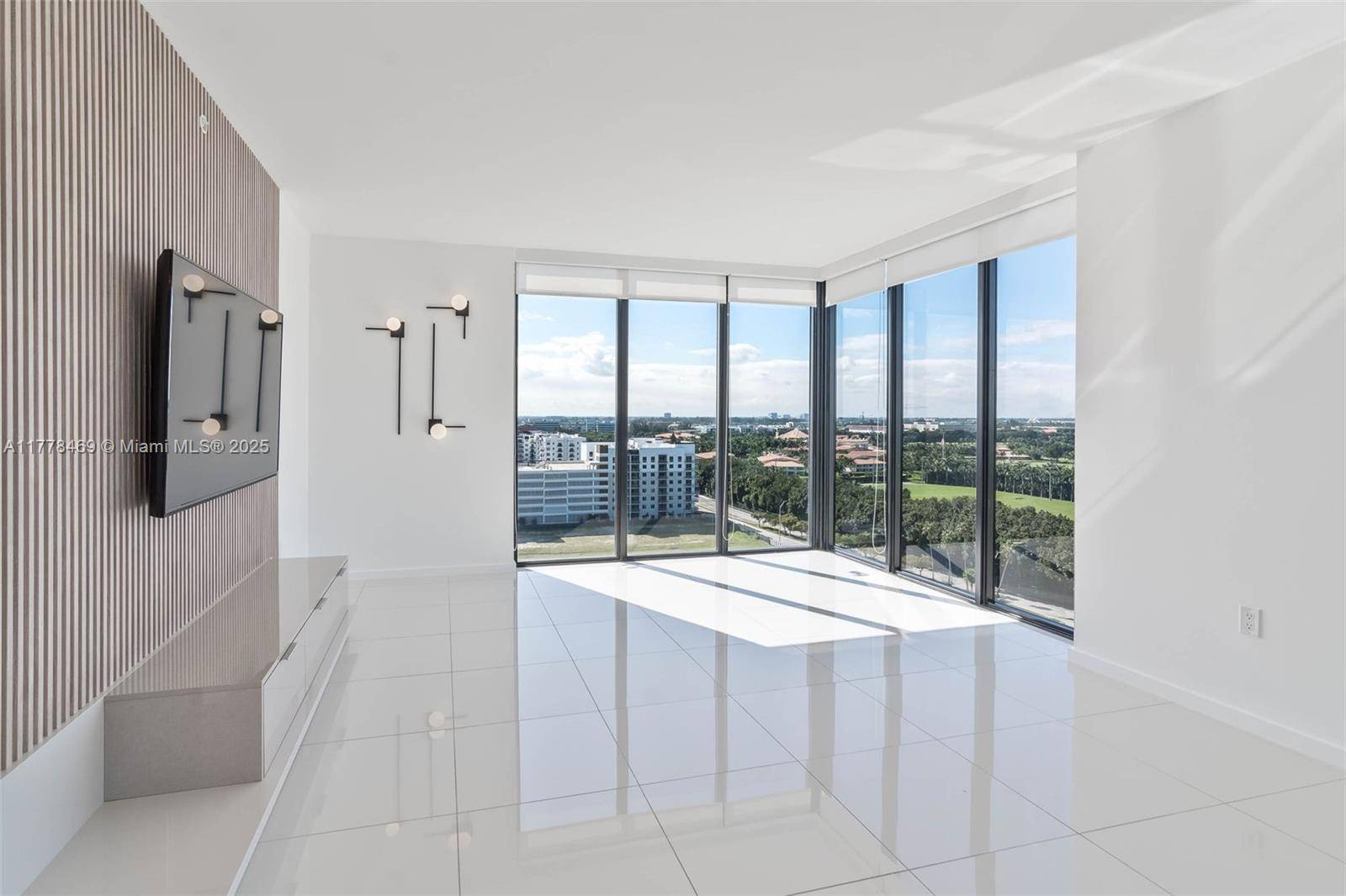 Doral, FL 33166,5252 NW 85th Ave #1202