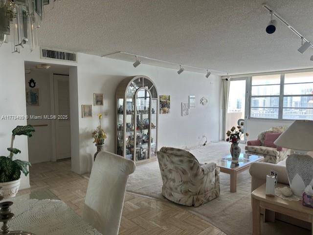 Sunny Isles Beach, FL 33160,250 174th St #1820