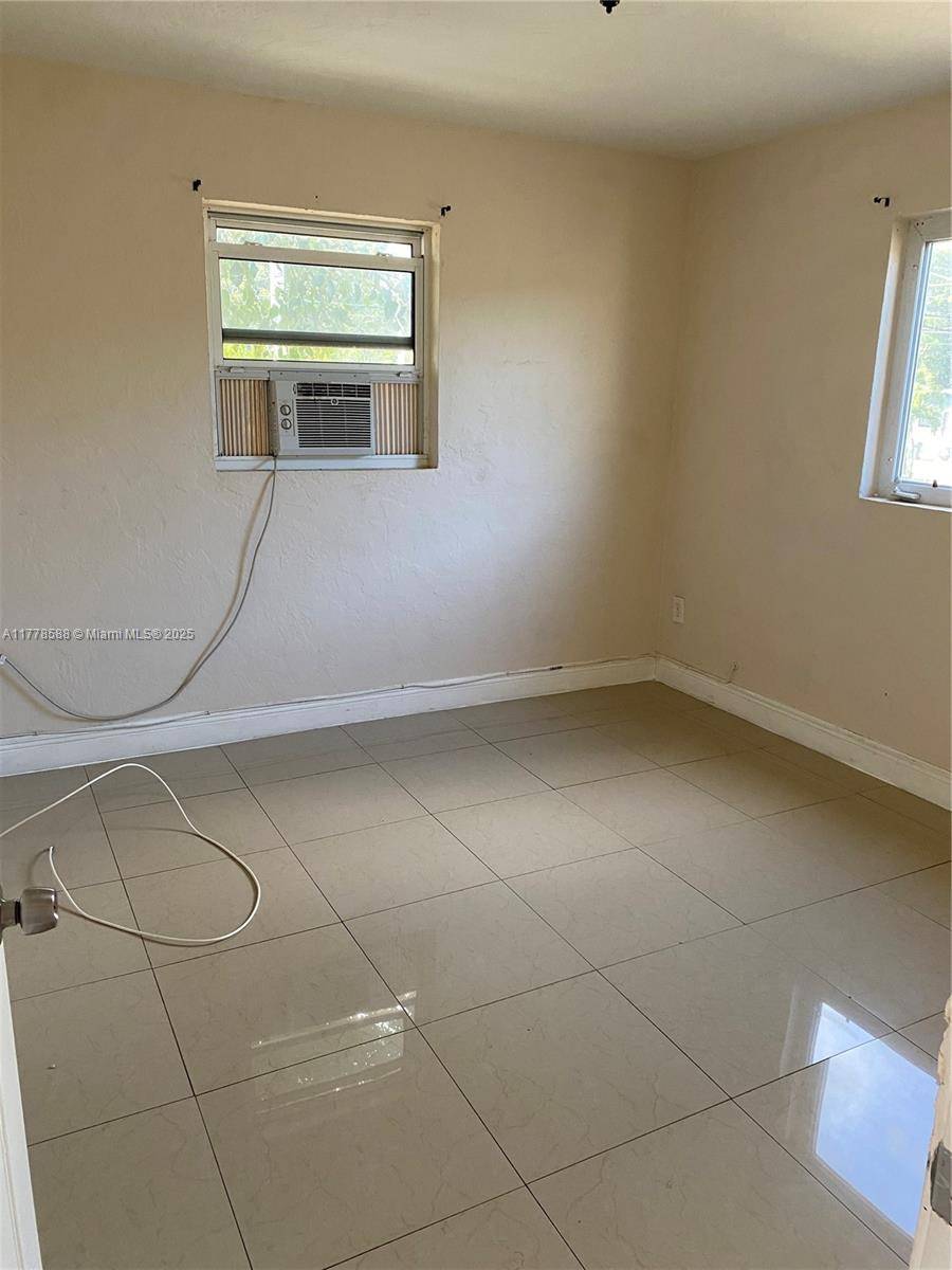 Miami, FL 33142,1275 NW 60th St #3