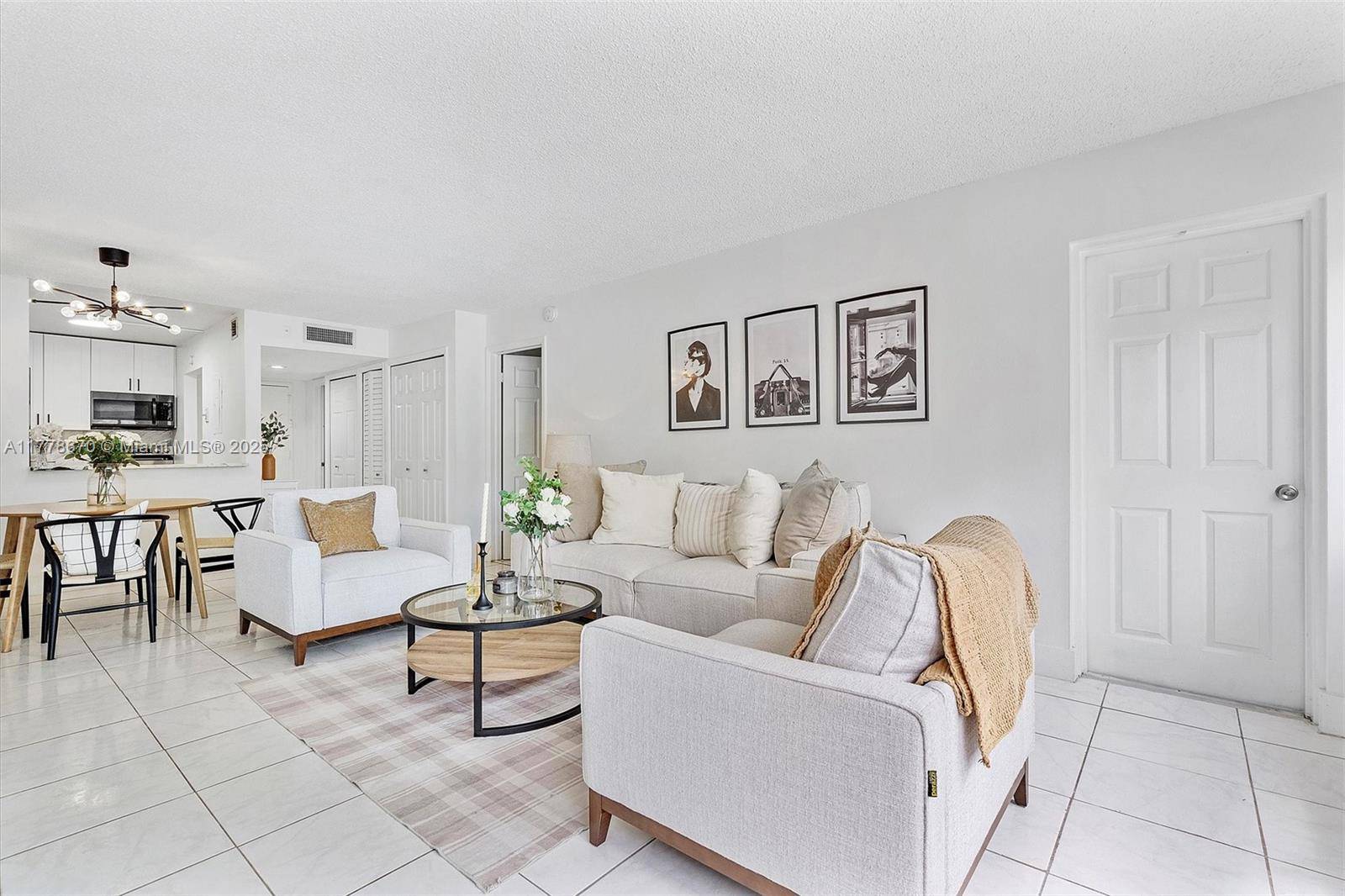 Weston, FL 33326,301 Racquet Club Rd #208