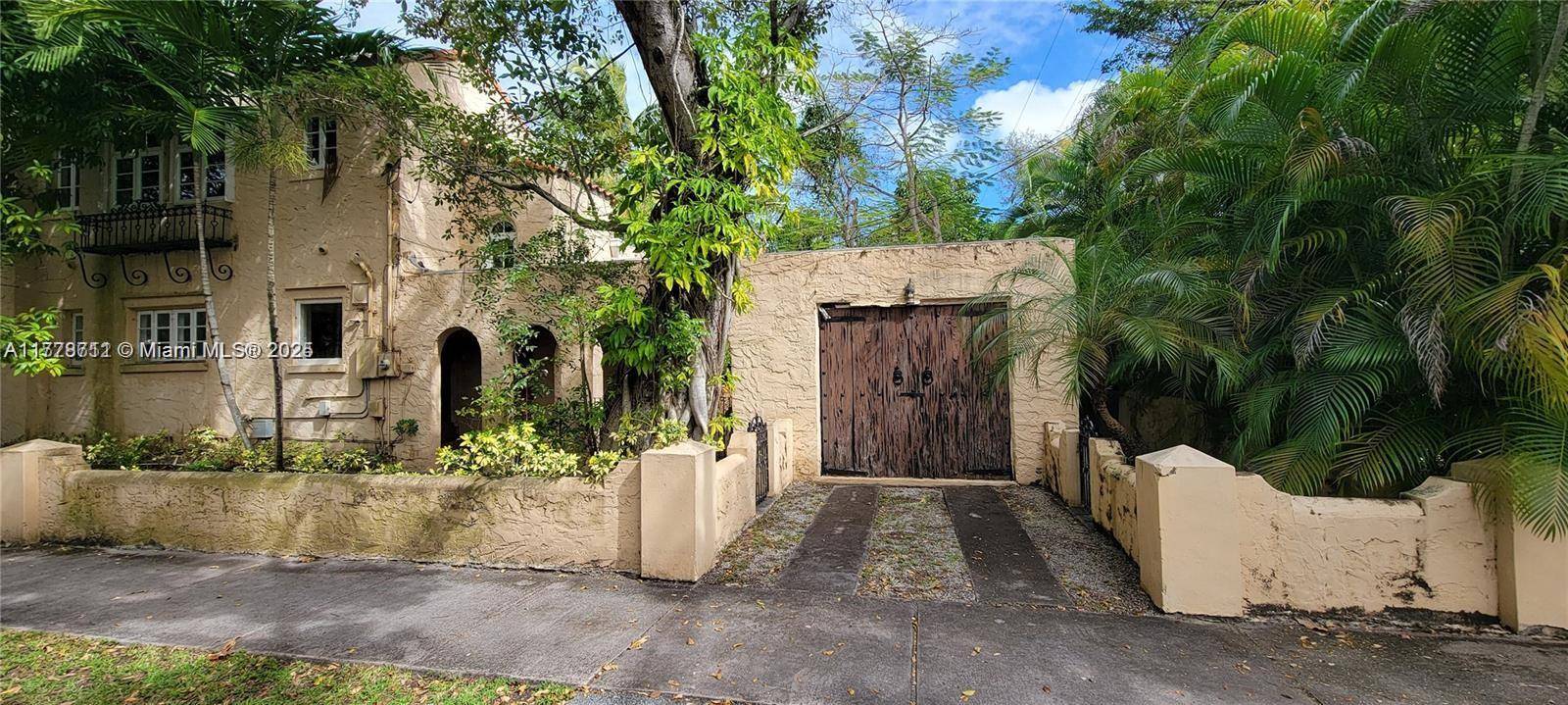 Coral Gables, FL 33134,446 Navarre Ave