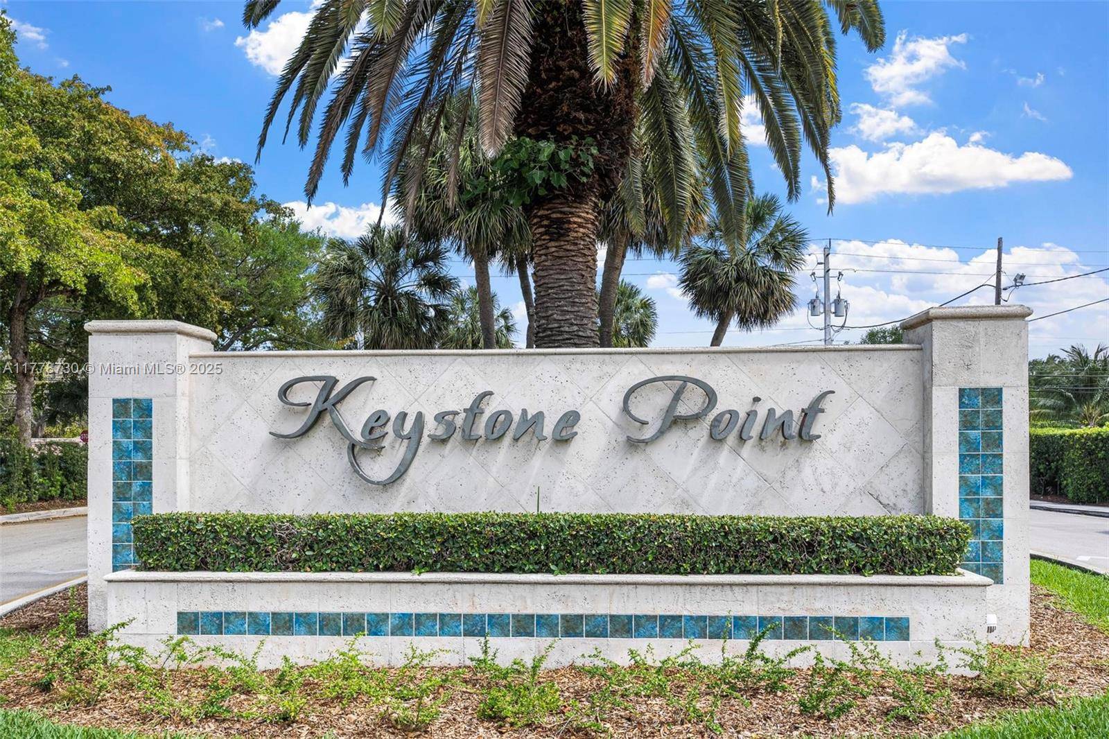 North Miami, FL 33181,12605 Cyprus Rd