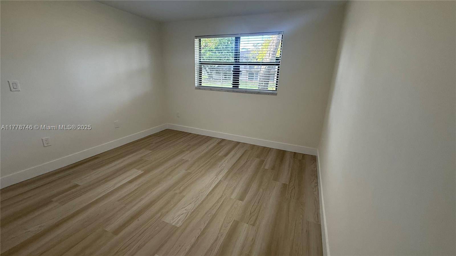 Sunrise, FL 33351,9955 Nob Hill Ct #9955