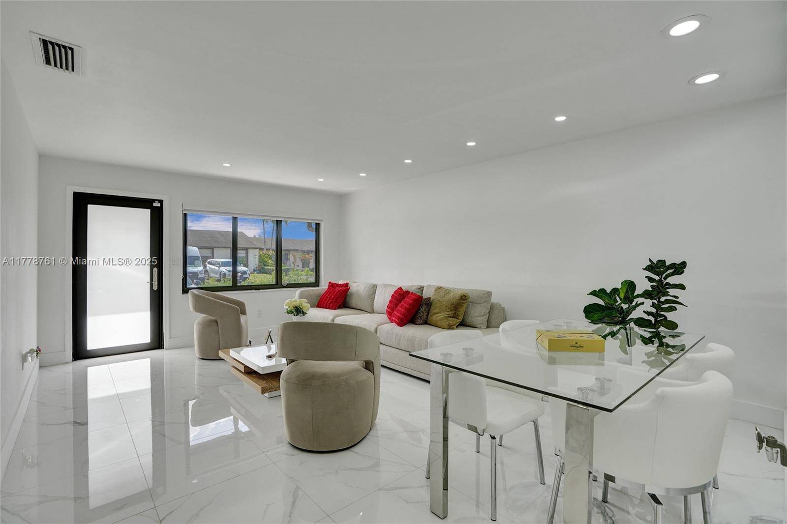 Miami, FL 33175,4749 SW 135th Pl