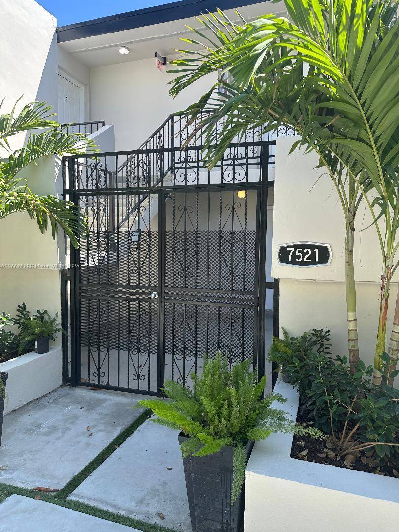 Miami, FL 33138,7521 NE 2nd Ct #3