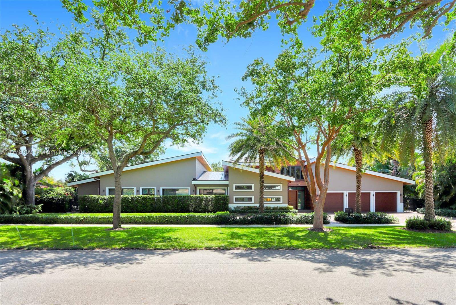 Miami Shores, FL 33138,128 NE 94th St
