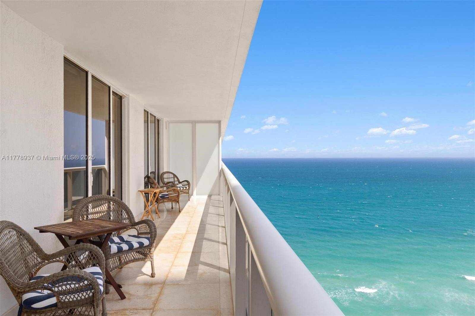 Hallandale Beach, FL 33009,1830 S Ocean Dr #2904