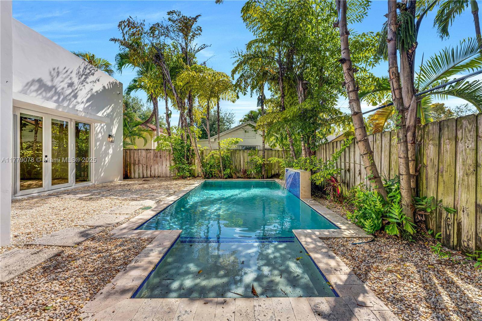 Miami, FL 33138,548 NE 70th St