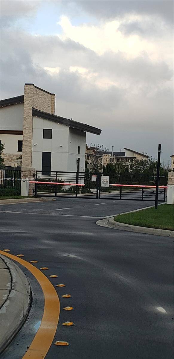Doral, FL 33178,7945 NW 105th Ct #7945