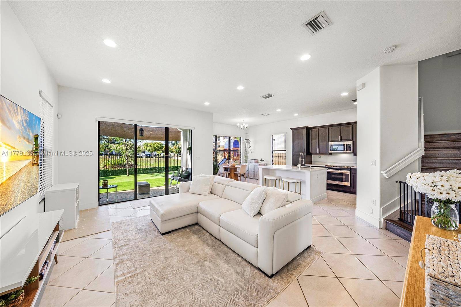 Hialeah, FL 33018,3478 W 97th St