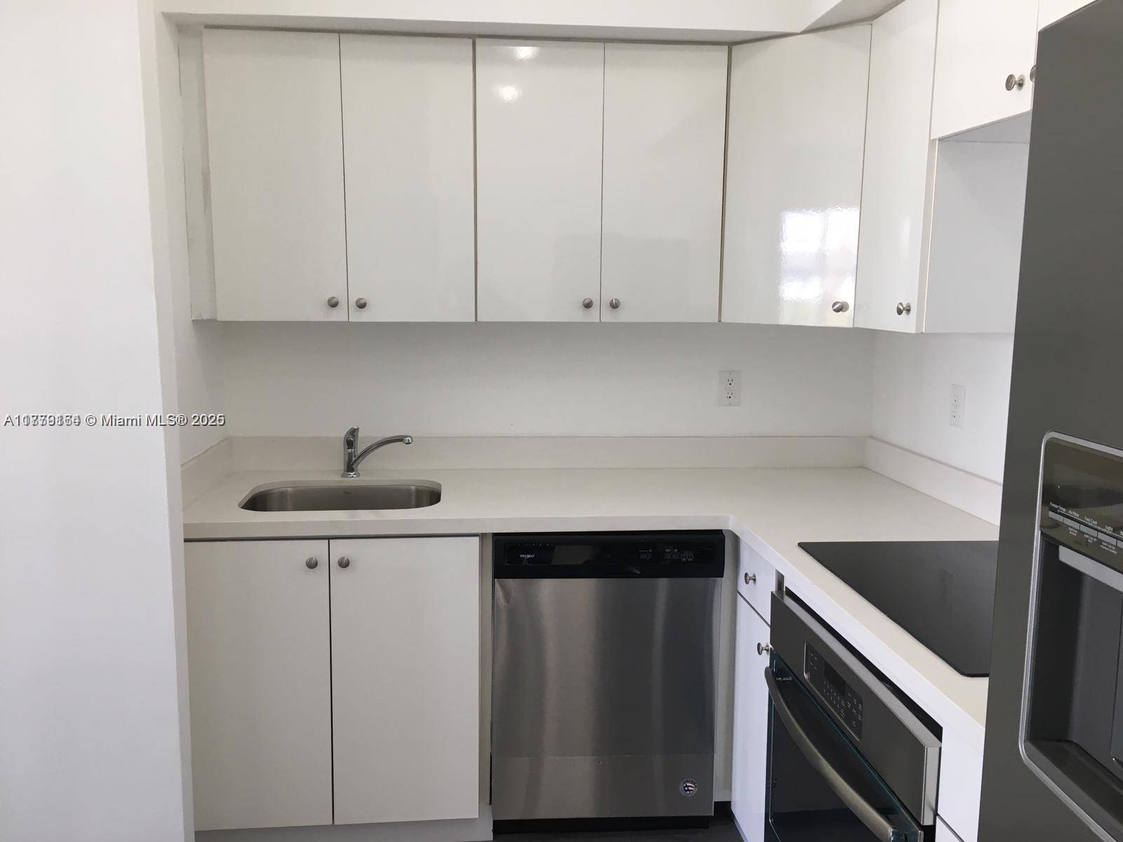 Miami Beach, FL 33139,810 7th St #203