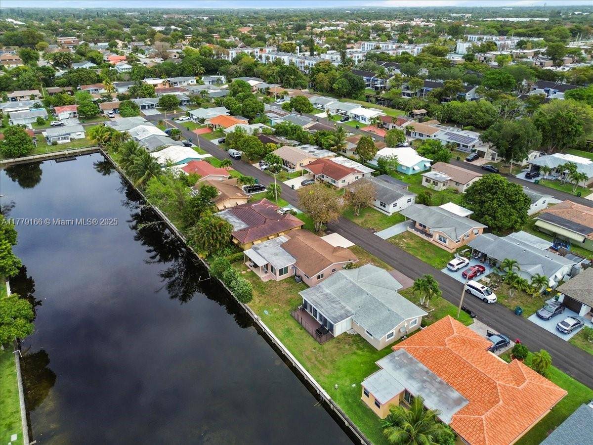 Tamarac, FL 33321,6001 NW 67th Ave