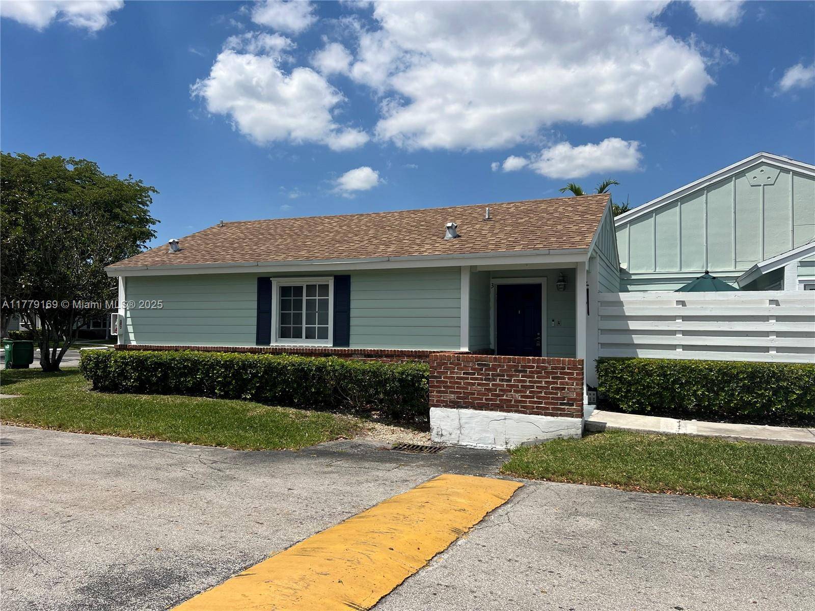 Miami, FL 33186,13760 SW 147th Cir Ln #3-22