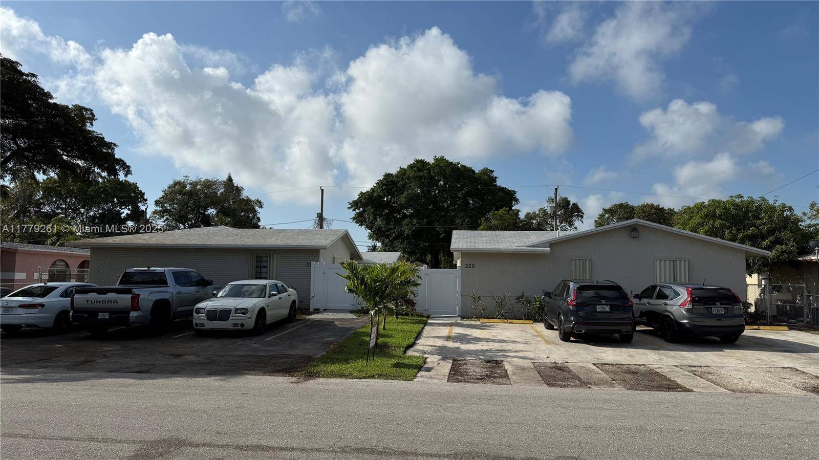 Pompano Beach, FL 33060,216 NW 12th St